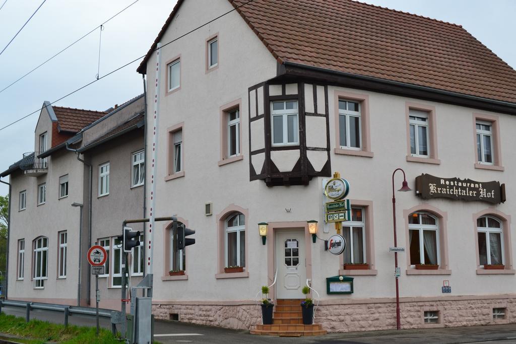 Hotel Kraichtaler Hof Extérieur photo